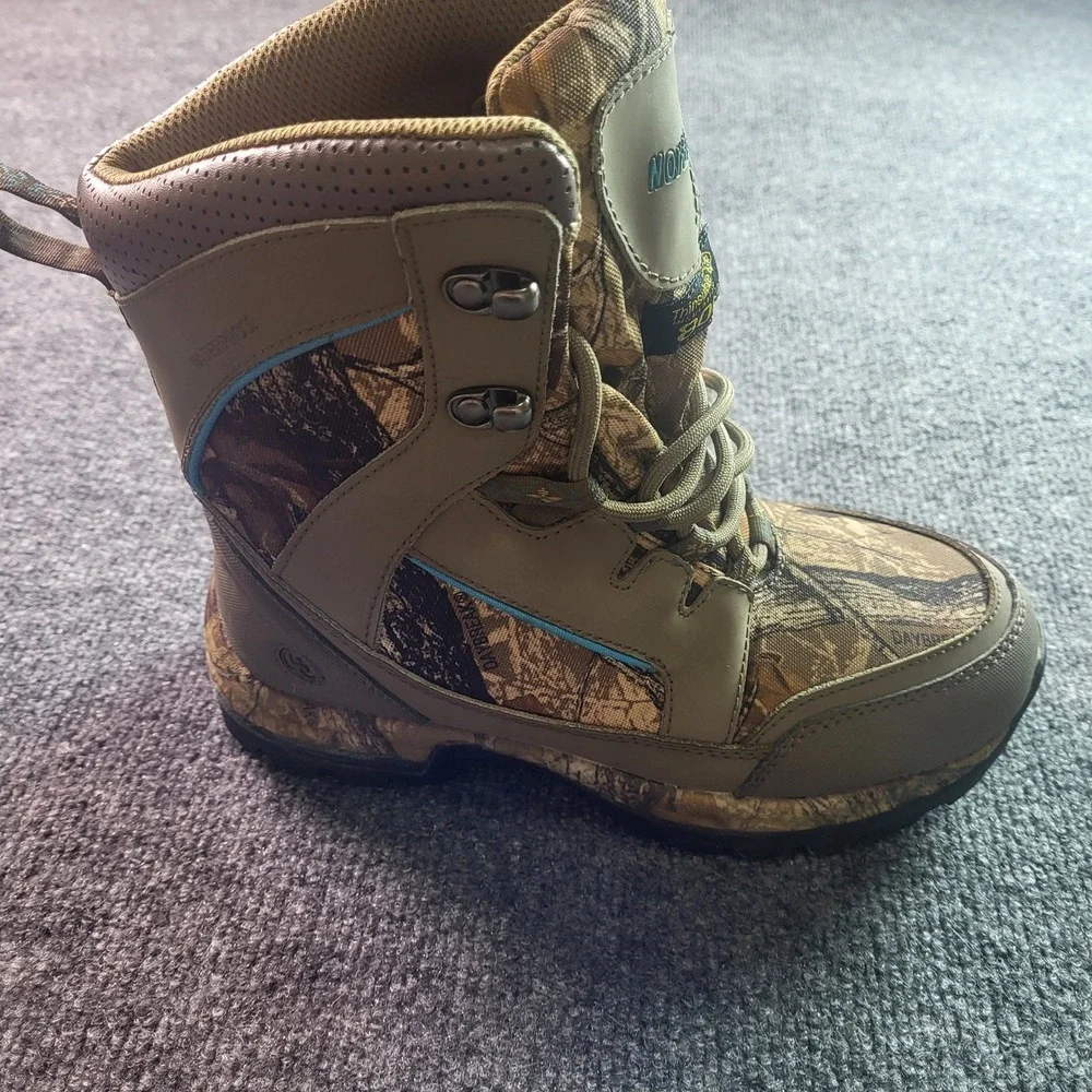 Northside Thinsulate 800g‎ Waterproof Camo Winter Boots  Size 6
